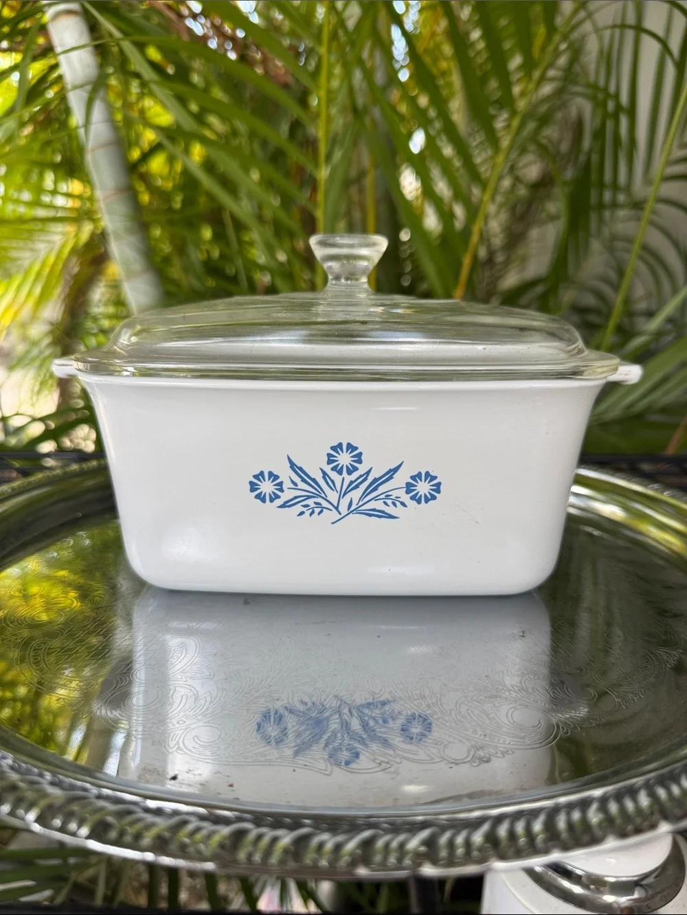 Corningware Blue Cornflower 1.5 QT White Casserole Dish with Glass Lid P-4-B